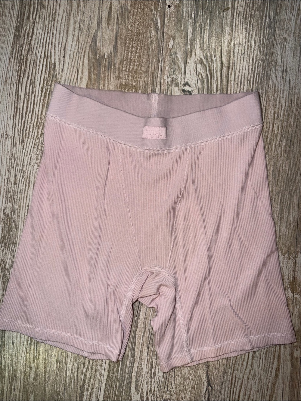 Skims Women’s Pink Ribbed Bike Shorts